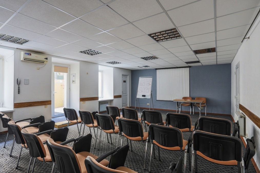 Конференц-зал в готелі Ayvazovsky hotel