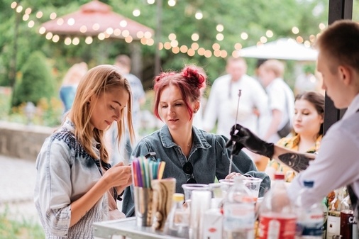 Затишна локація для святкування Oselya