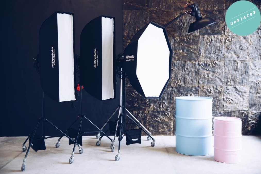 Лофтовая фотостудия Upstairs Photostudio