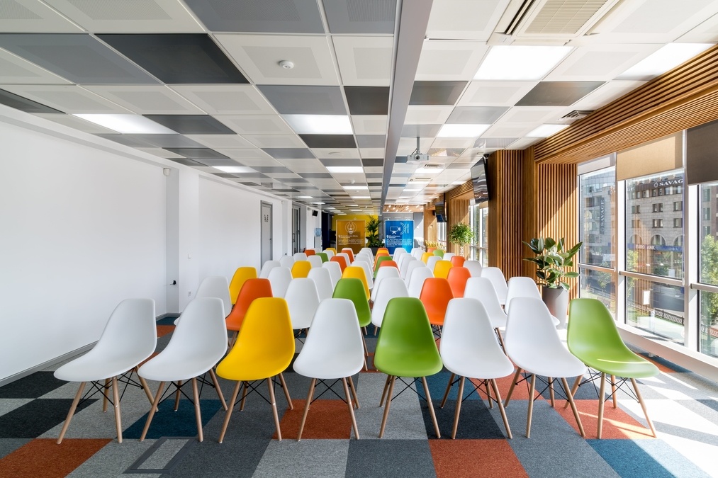 Креативный зал "LOUNGE HALL" в ПеремогаSpace