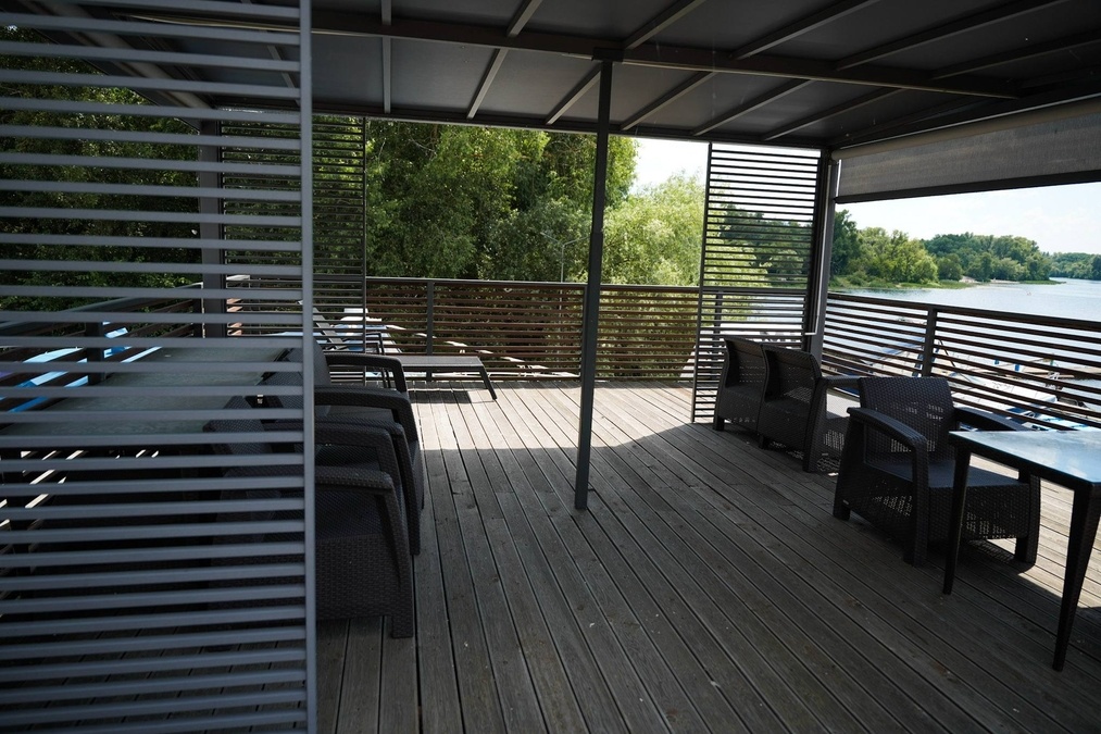 Ивент-локация на берегу Днепра River Lodge Киев
