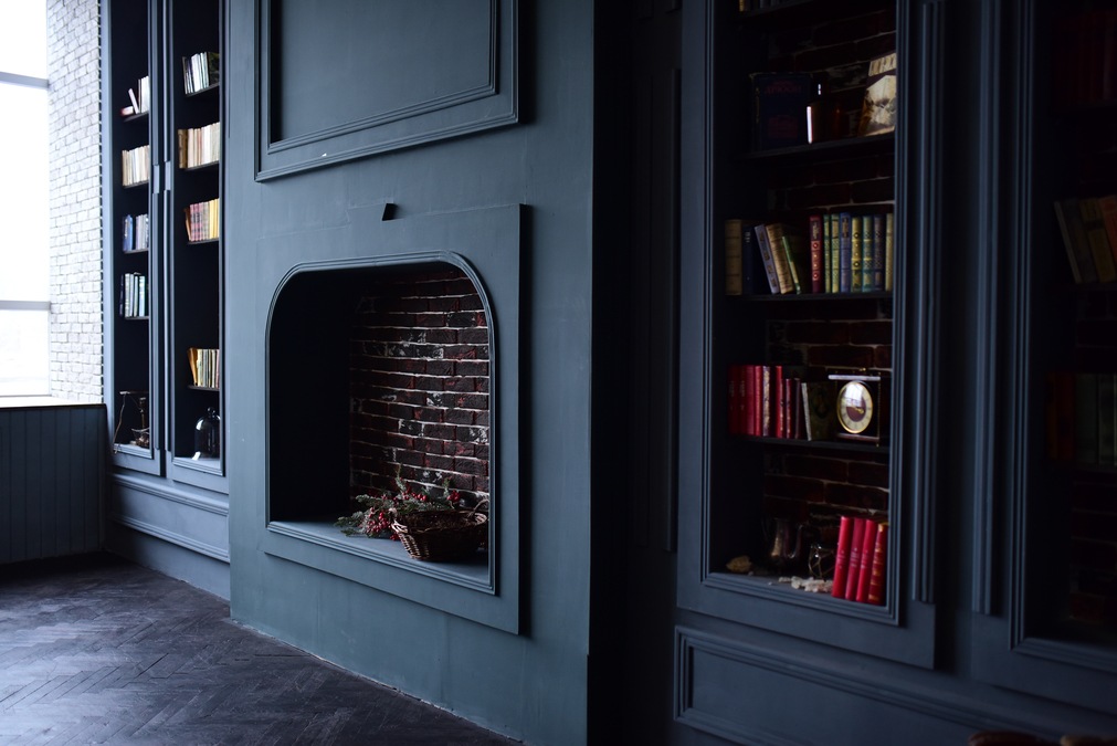 Loft Space з антикварними меблями в Light Studio