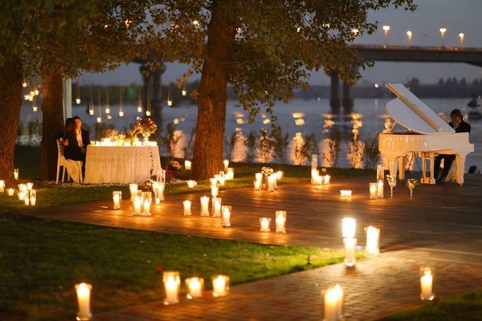 Открытая площадка на берегу Днепра