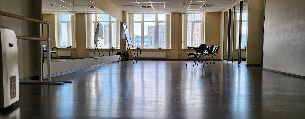 Зал для проведення заходів на Осокорках