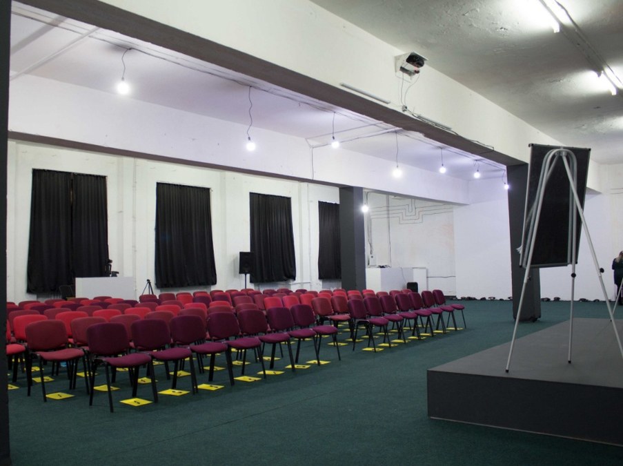 Конференц-зал для різних заходів