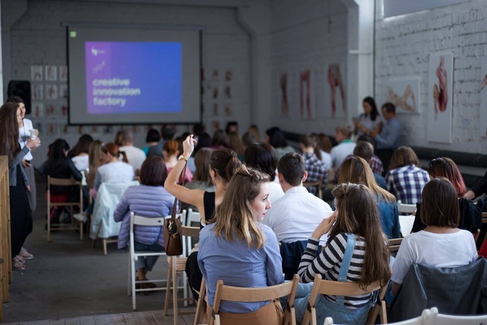 Белый лофт от Port Creative Hub на Днепре