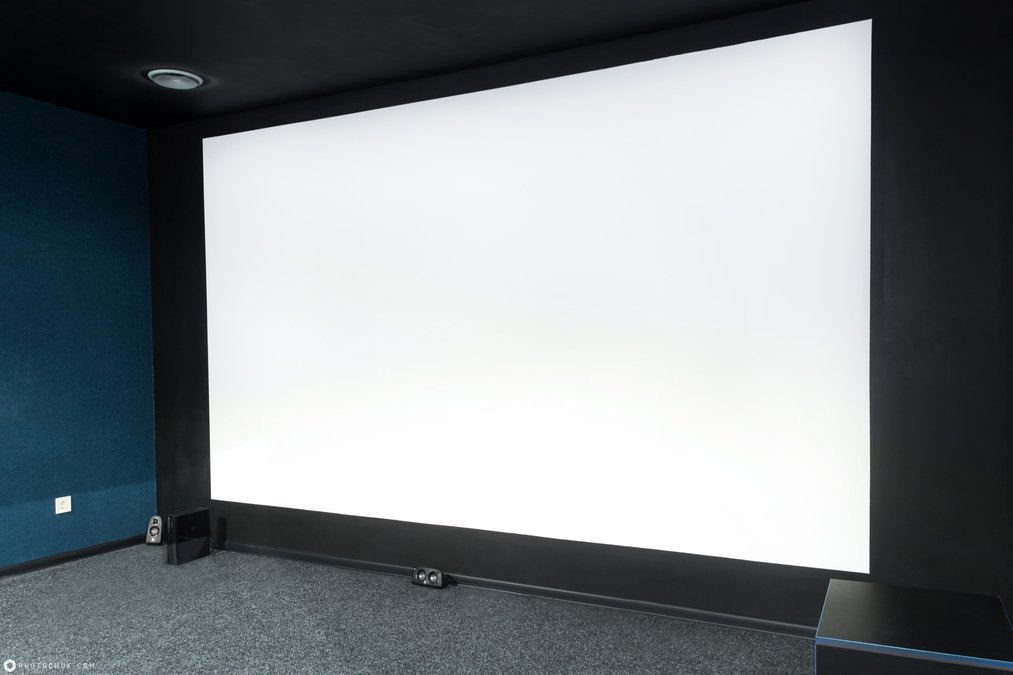 Невеликий зал для відпочинку Indigo