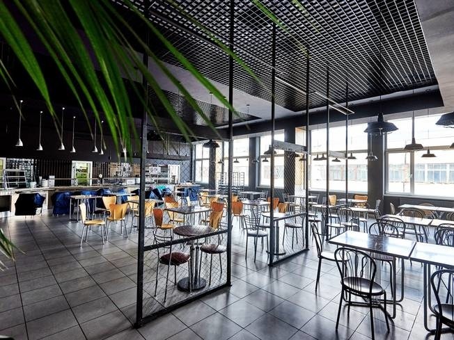 Презентабельный зал на Лукьяновке 