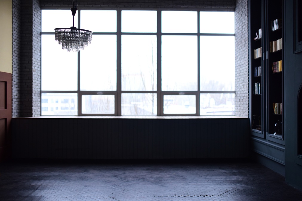 Loft Space з антикварними меблями в Light Studio