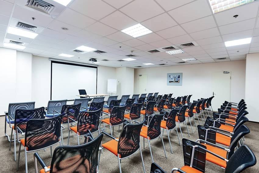 Приятный конференц-зал на Театральной