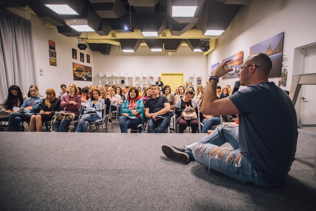 Приветливый зал в центре Киева