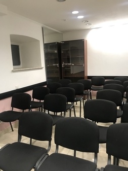 Зал для тренінгів beauty-індустрії в центрі Дніпра