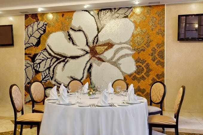 Панорамний ресторан в готелі в центрі Києва 