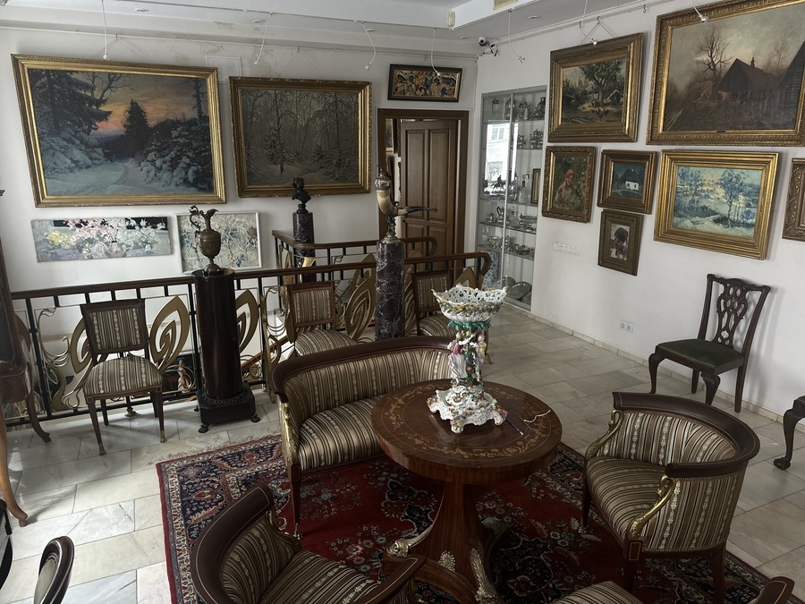 Галерея и антикварный салон для частных событий