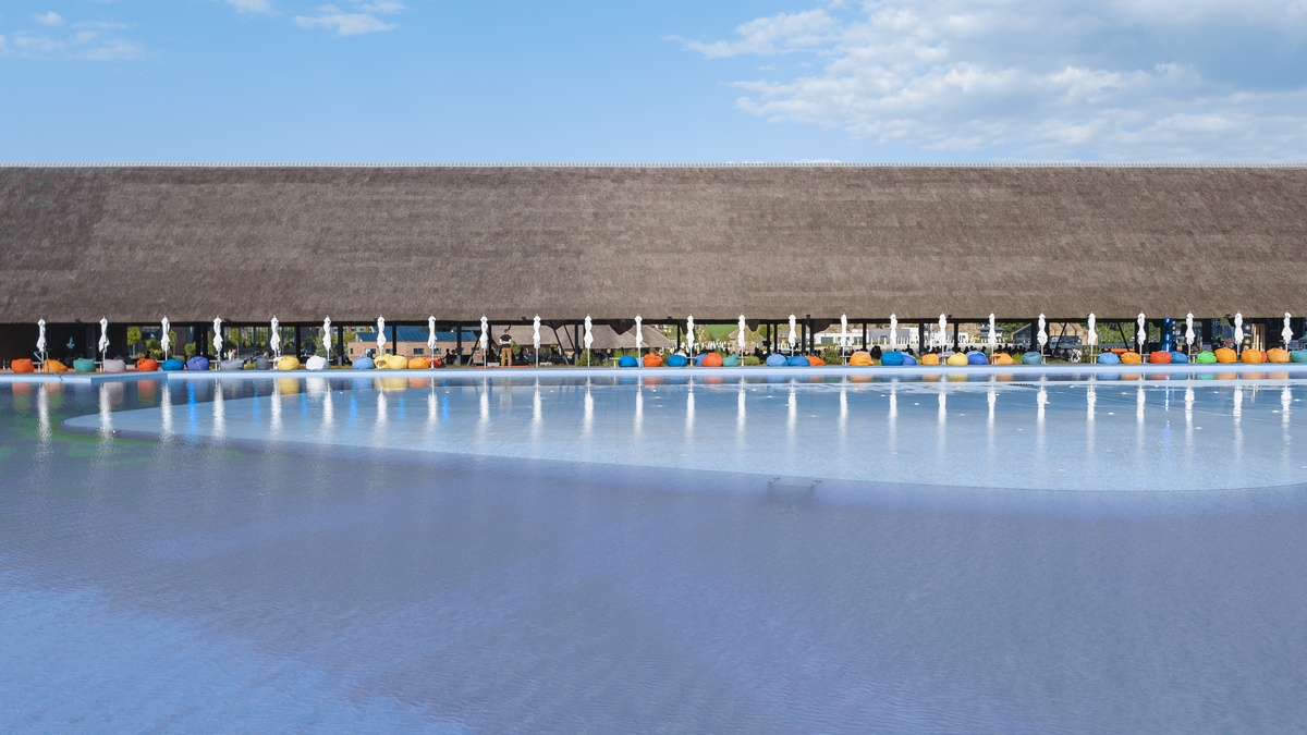AQUATORIA SUMMER HALL