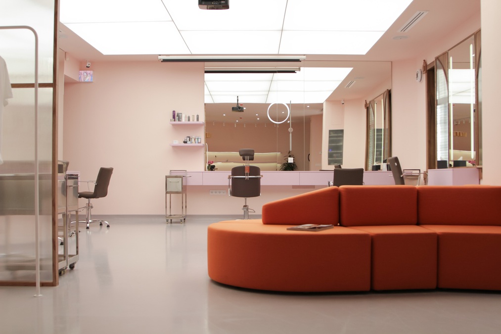 Парикмахерская - лекториум для закрытых ивентов