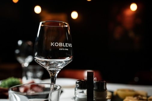 Мolotok Loft бар на Лісовій