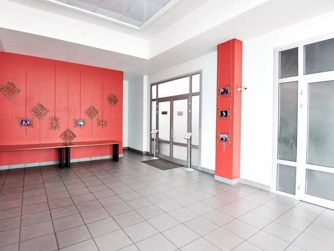 Презентабельный зал на Лукьяновке 