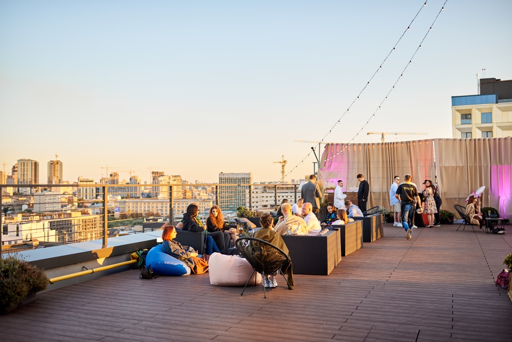 Тераса Інфініті на Олімпійській (є генератор)