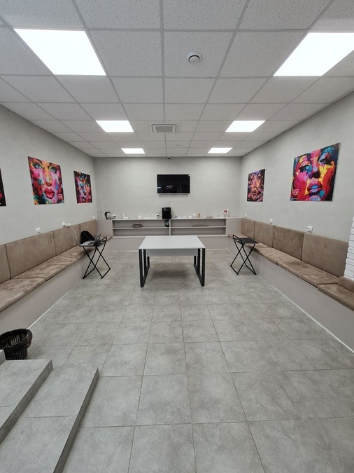 Оборудованный зал в бьюти коворкинге