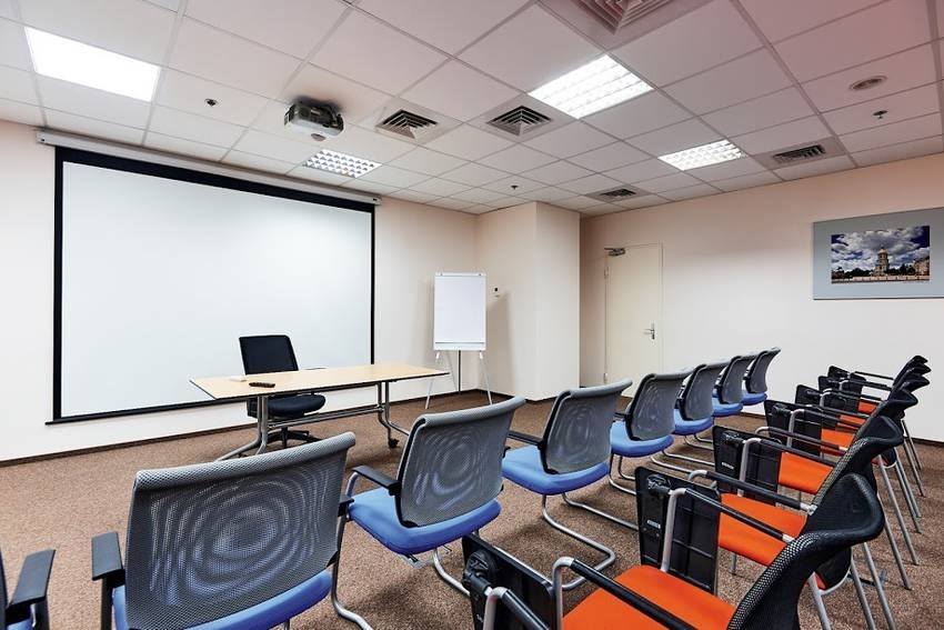 Приятный конференц-зал на Театральной