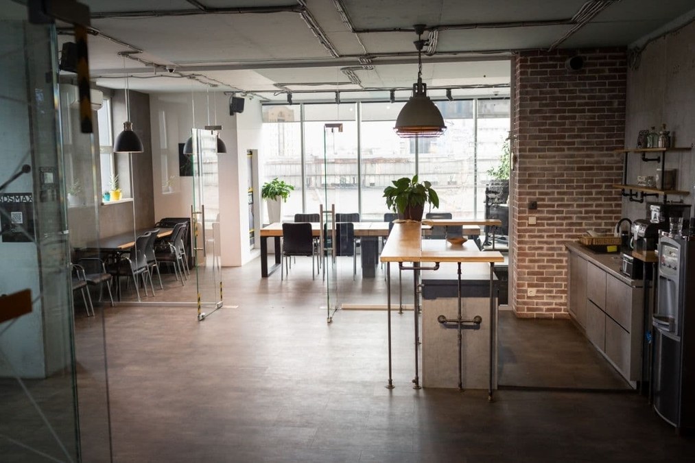 Мультимедійний простір в стилі лофт