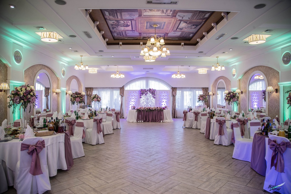 Изысканный банкетный зал для праздника Вашей мечты