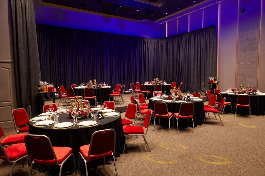 Вишукана концертна зала в Universum Hall 200 осіб 