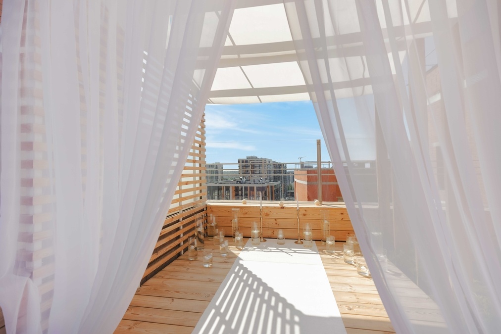 Велика Тераса на 21 поверсі з видом на Печерськ