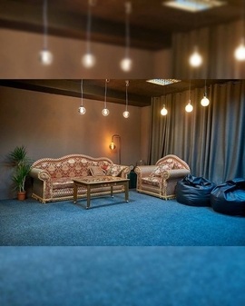 Локация Party hall