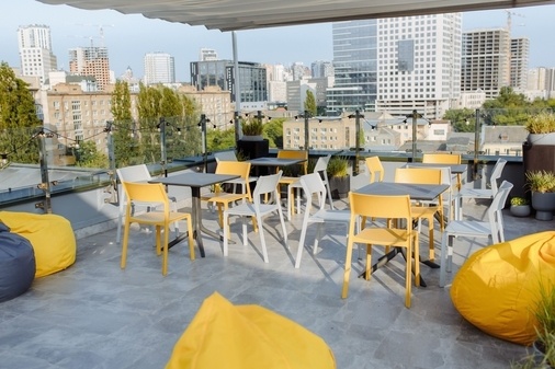 Терраса LOUNGE на Олимпийской