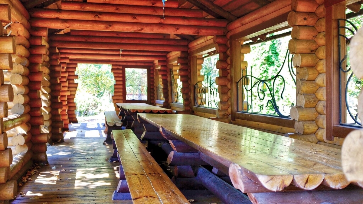 Локація біля озера з можливістю проживання