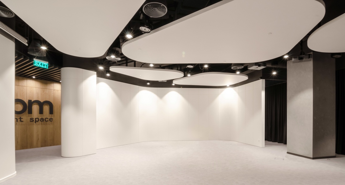 Унікальний івент-спейс Quoroom