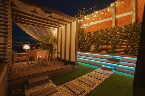 Велика Тераса на 21 поверсі з видом на Печерськ