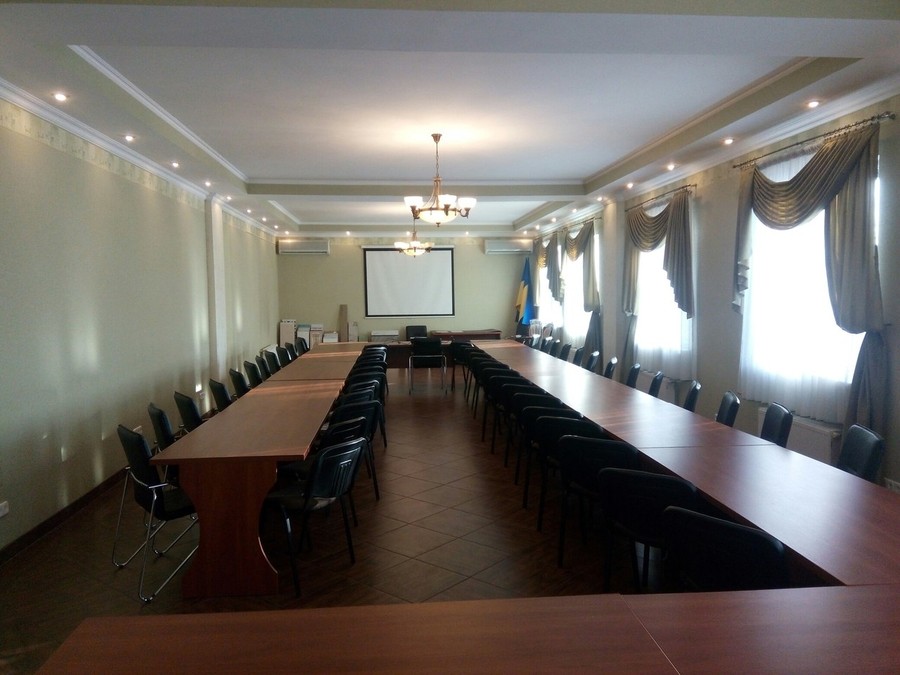 Конференц-зал в гостиничном комплексе на Днепре