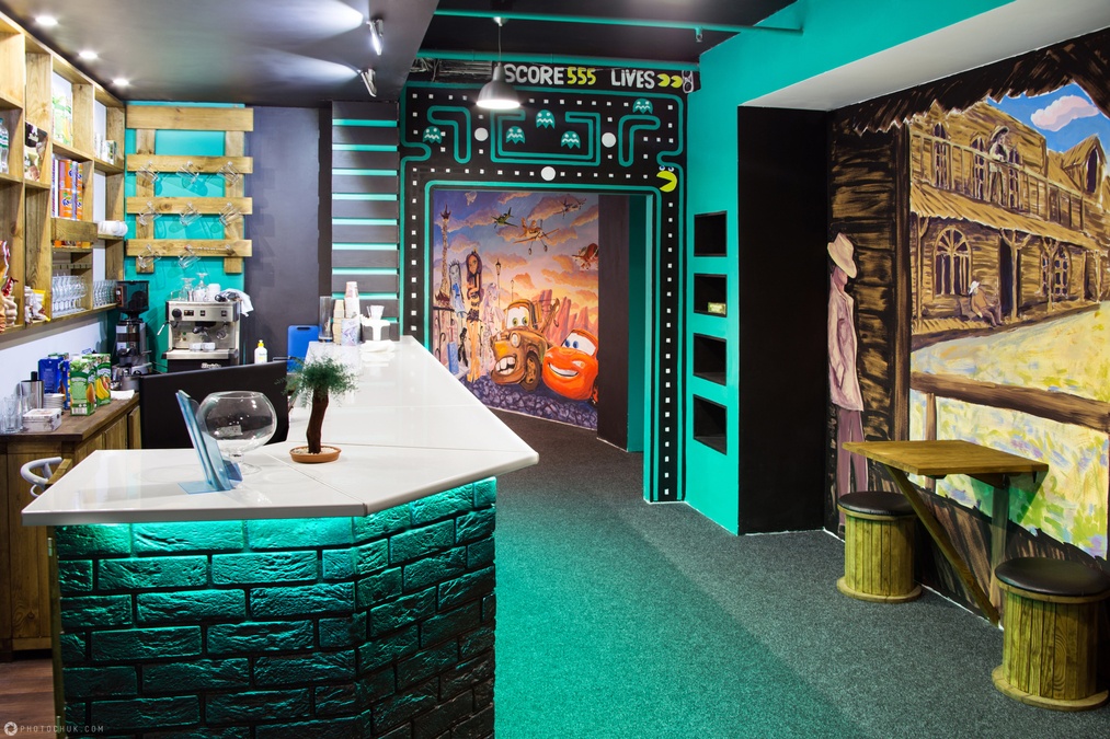 Невеликий зал для відпочинку Indigo