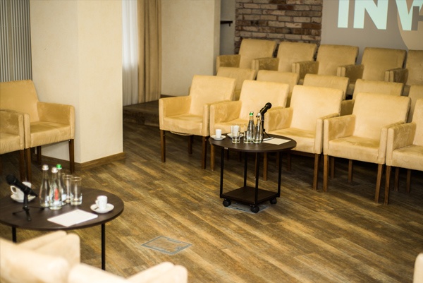 Стильний конференц-центр у Invite Hub