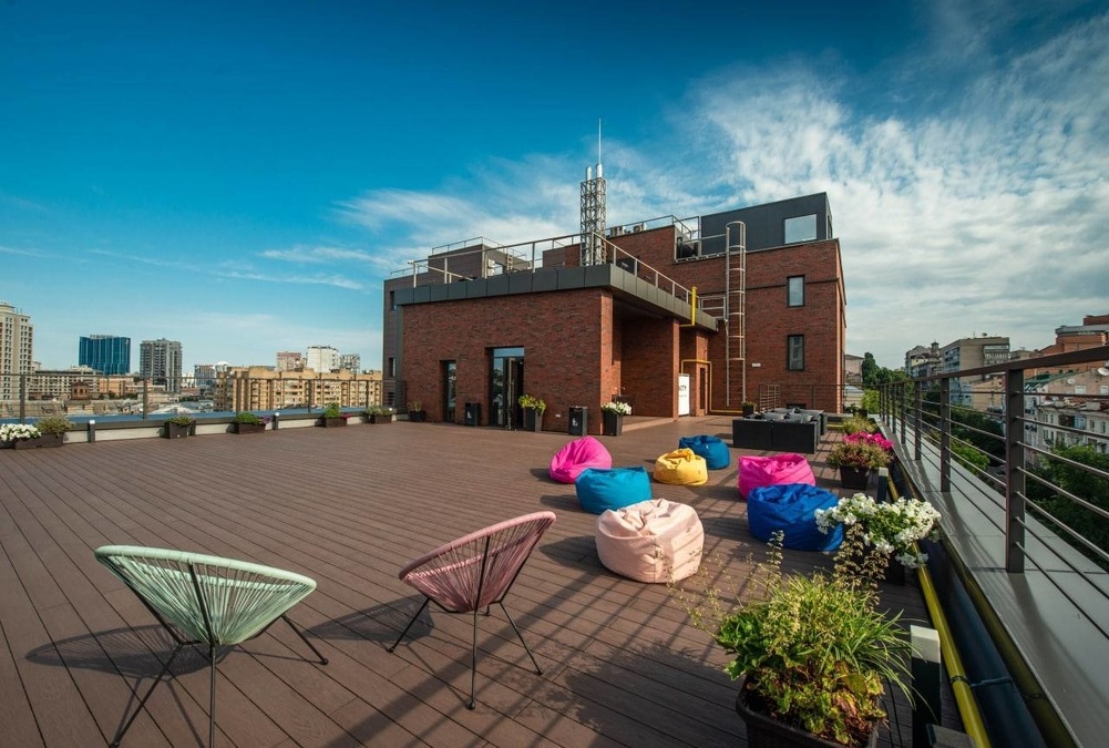 Тераса Інфініті на Олімпійській (є генератор)