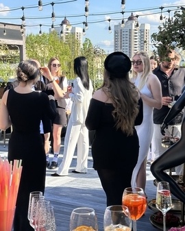 Тераса на даху Emily Family