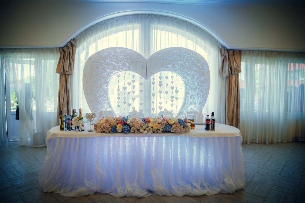 Роскошный банкетный зал «ВЕРСАЛЬ»