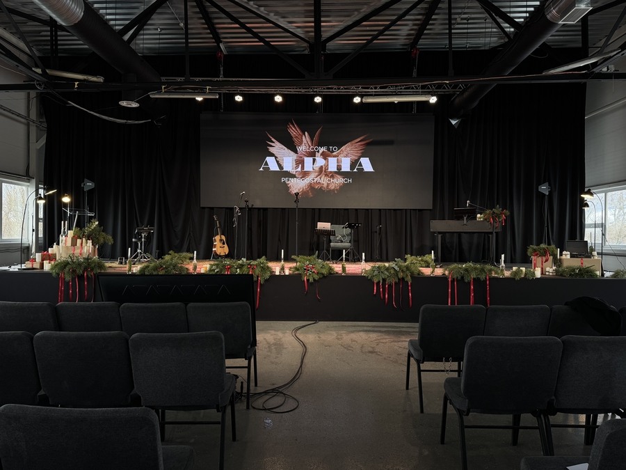 UPSTREAM PLACE  - сучасний івент-простір 