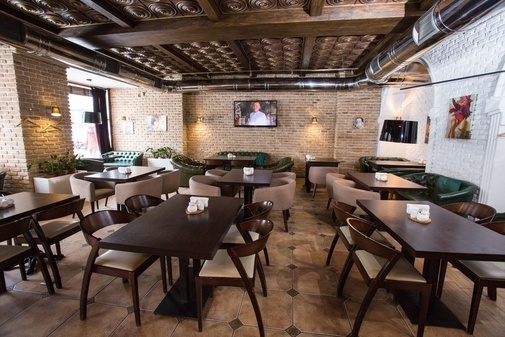 Місце для гастрономічних заходів "Теплиця"