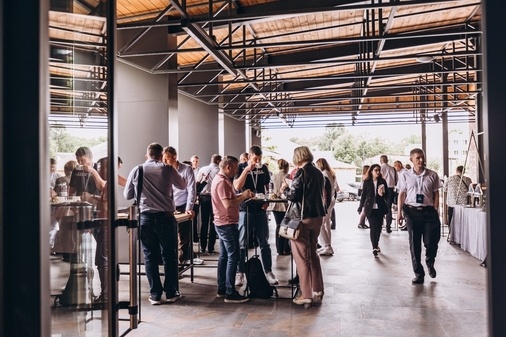 Linkos Event Hall - 6 сучасних залів з укриттям 