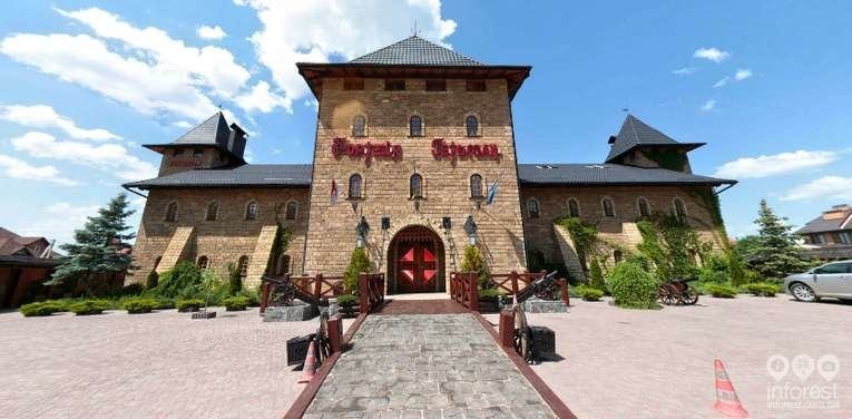 Козацький зал в комплексі «Фортеця Гетьмана»