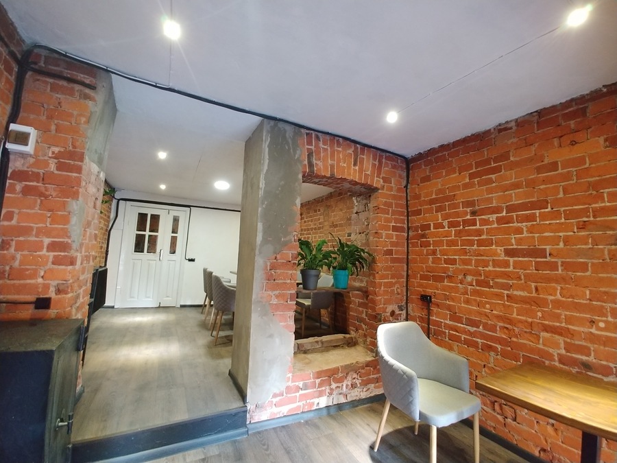 Зал в стиле лофт для мероприятий любого формата