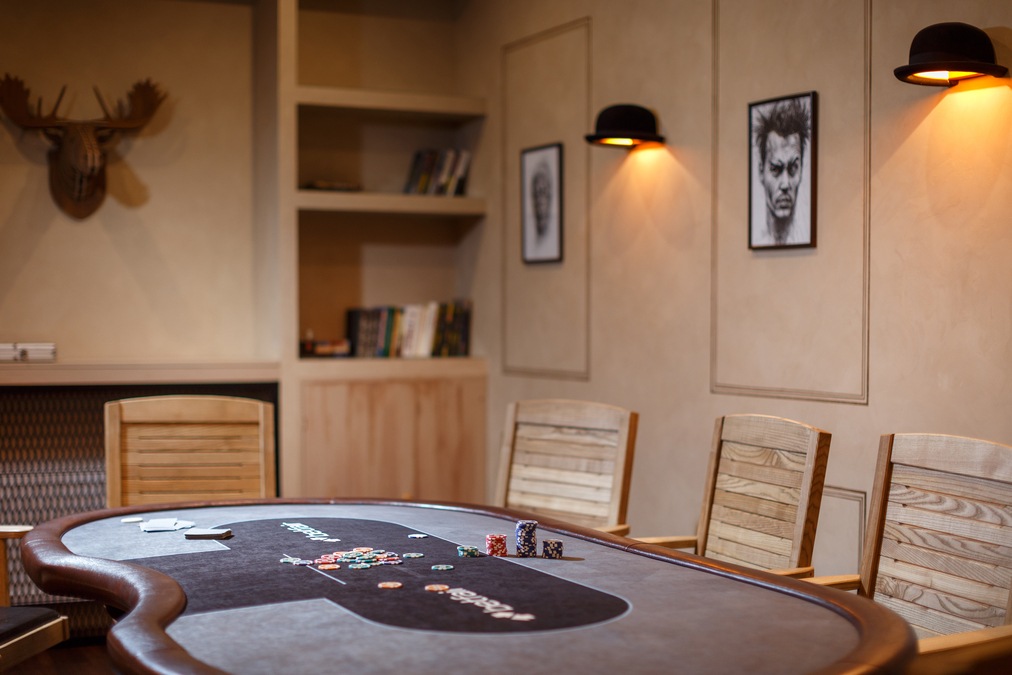 Место для отдыха и развлечений "Покерная"