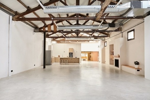 Локация Industrial hub от STAGE