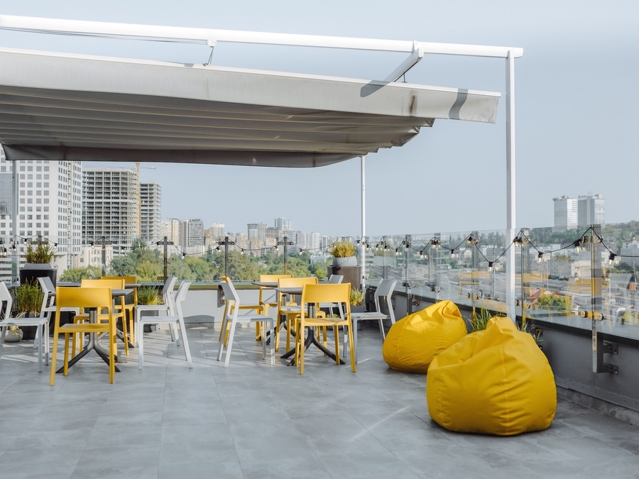 Тераса LOUNGE на Олімпійській
