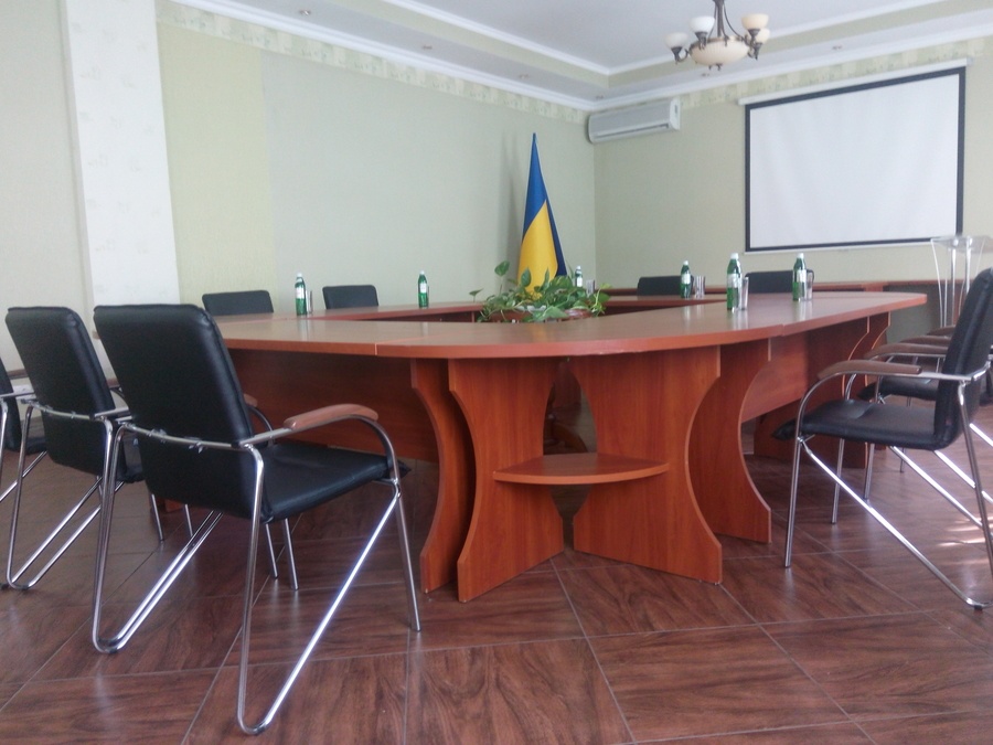Конференц-зал в гостиничном комплексе на Днепре