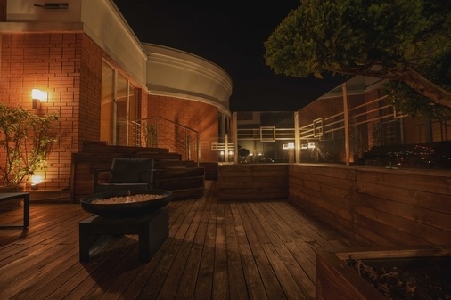 Велика Тераса на 21 поверсі з видом на Печерськ